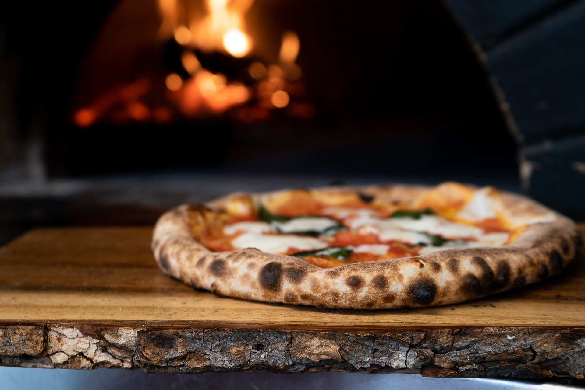 Commercial Pizza Ovens - a Complete Buying Guide