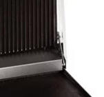 close up image of mixed plate contact grill